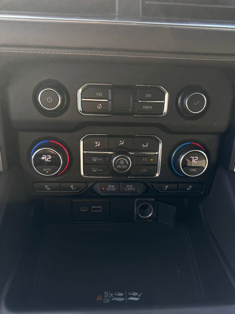 Used 2021 Chevrolet Tahoe Z71 w/ Z71 Off-Road Package image 26