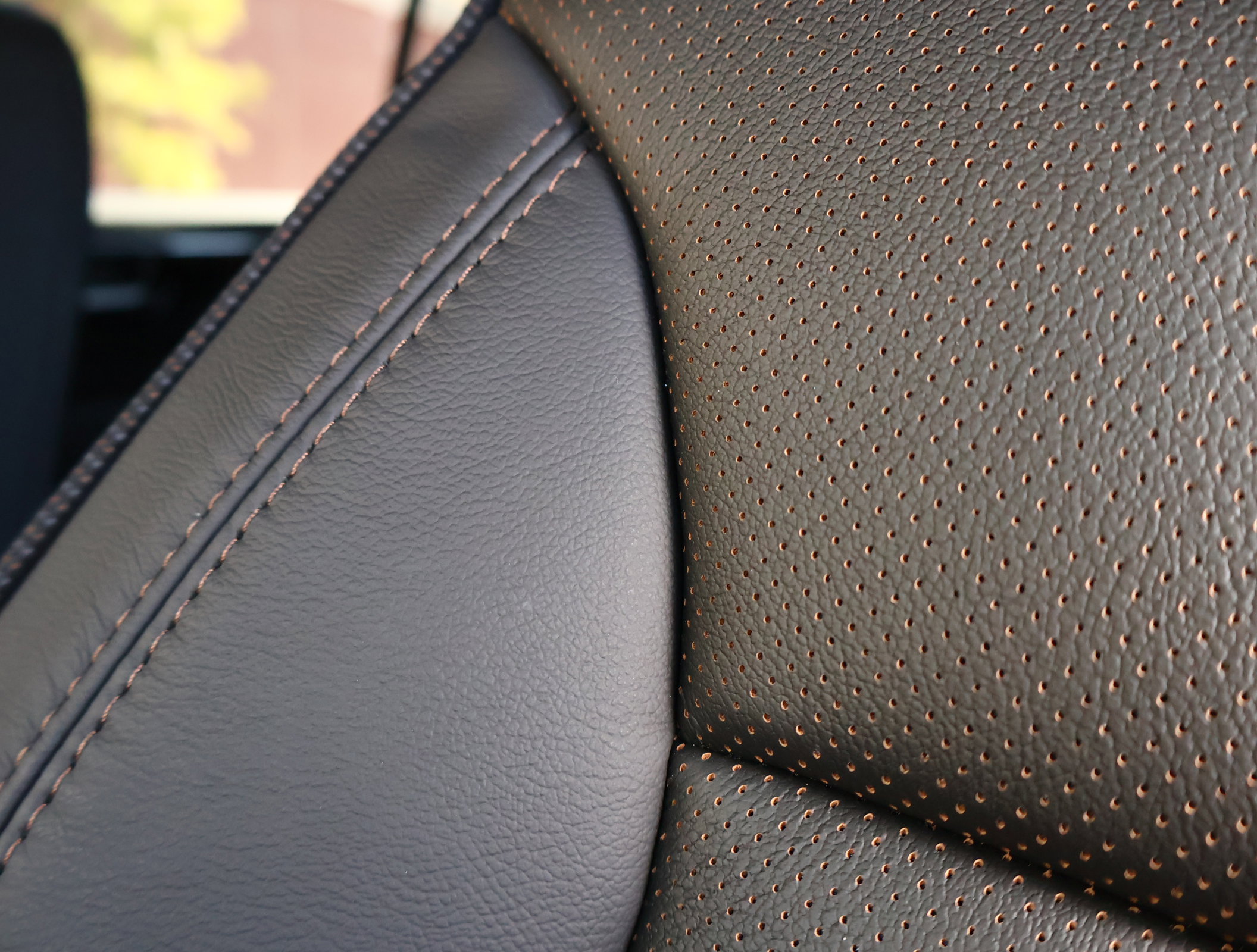 New 2026 Chevrolet Suburban High Country image 13