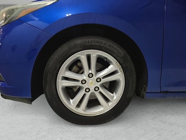 Used 2017 Chevrolet Cruze LT w/ Convenience Package image 23