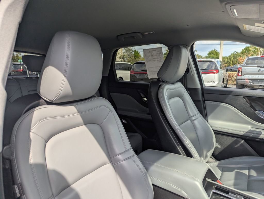 Used 2022 Lincoln Corsair FWD image 11