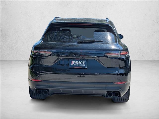 Used 2023 Porsche Cayenne AWD/4WD image 7