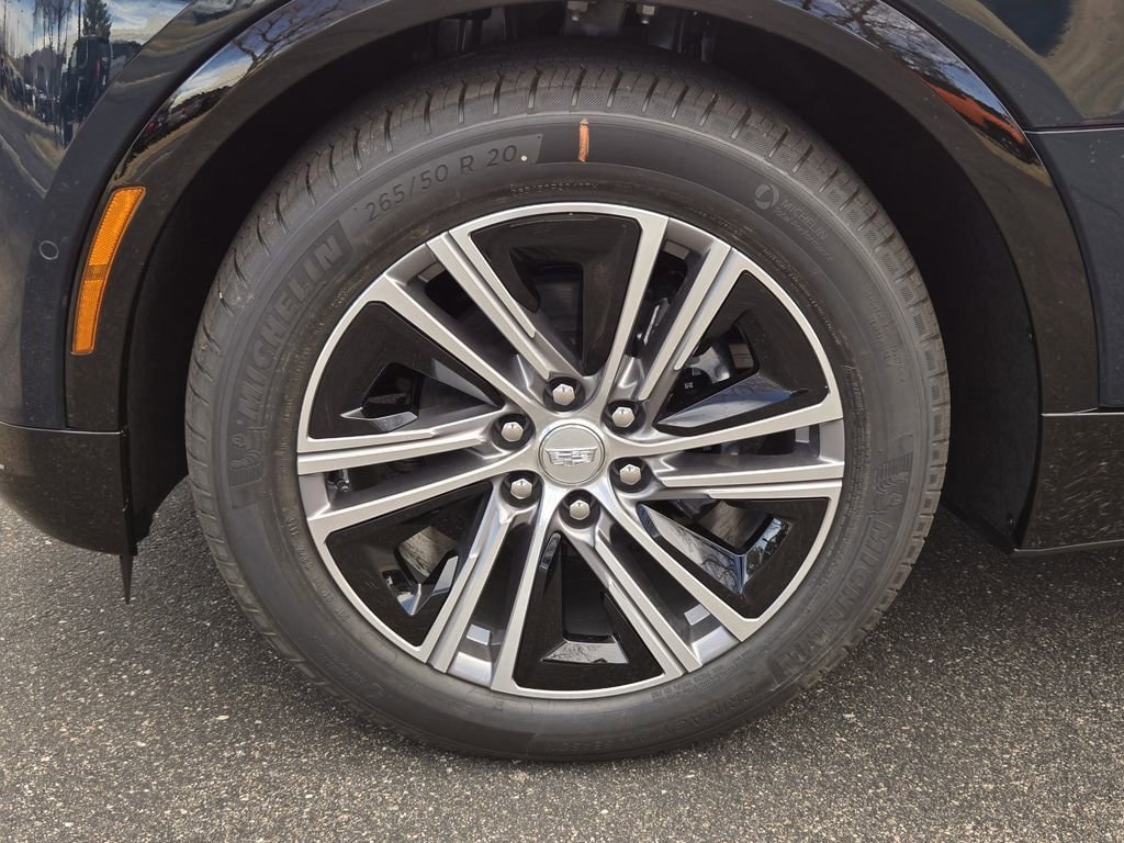 New 2026 Cadillac Lyriq Premium Luxury w/ LPO, Floor Liner Package AWD/4WD image 6