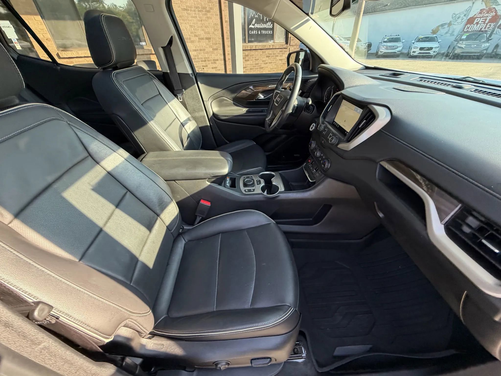 Used 2019 GMC Terrain Denali w/ Advanced Safety Package image 11