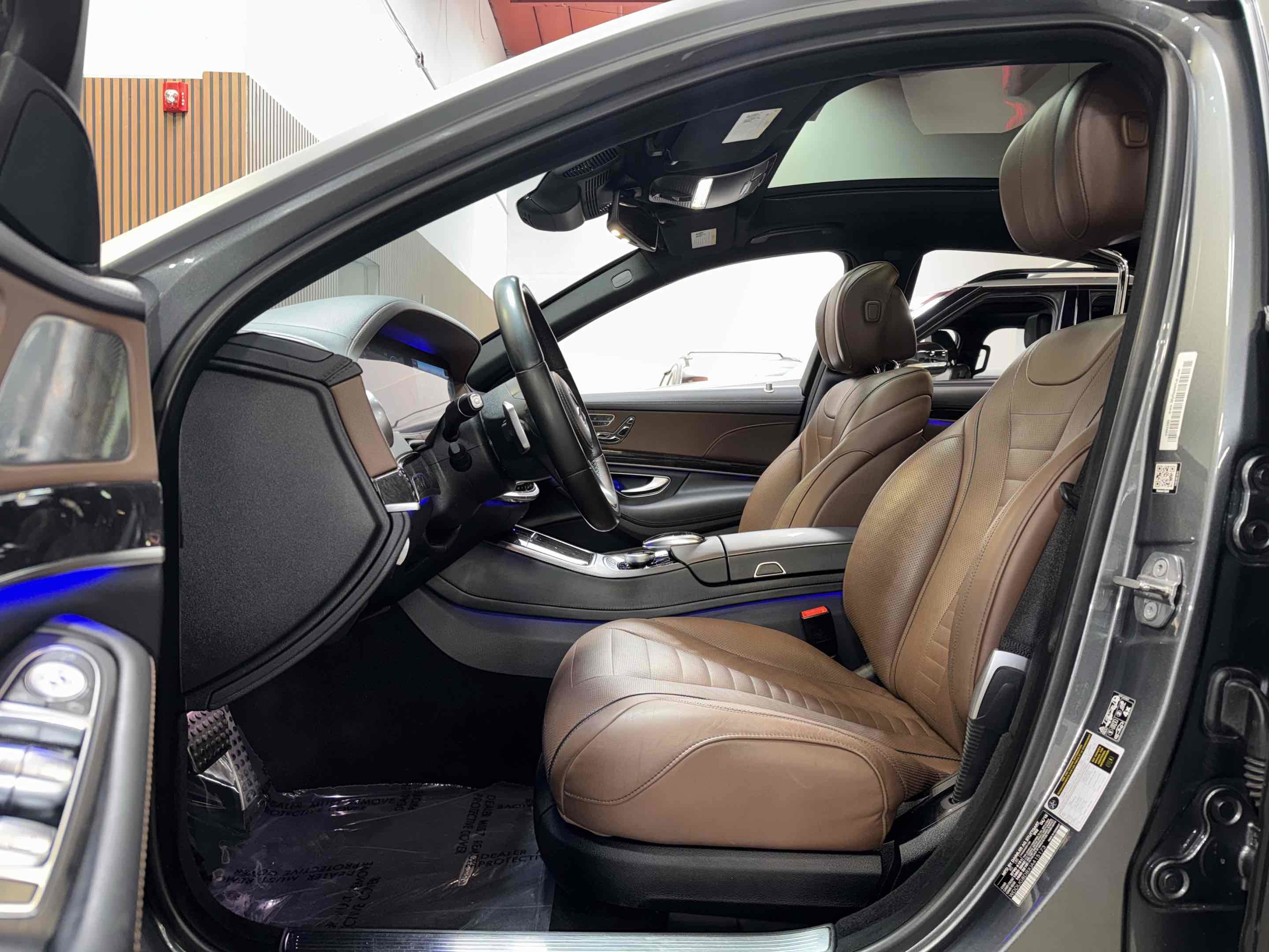 Used 2018 Mercedes-Benz S 560 Sedan image 7