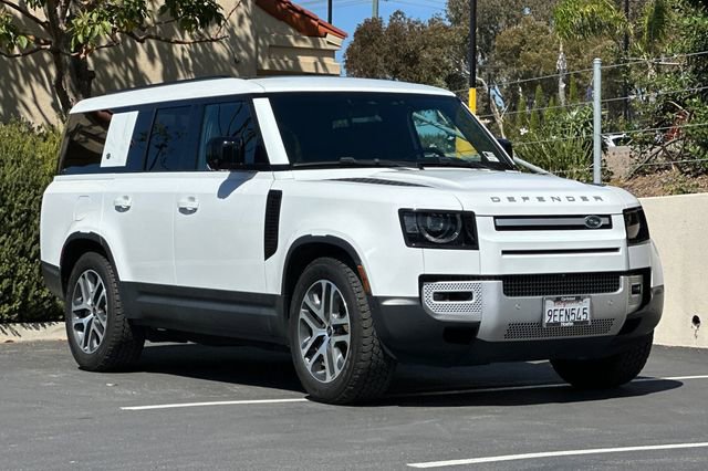 Used 2023 Land Rover Defender 130 SE image 7