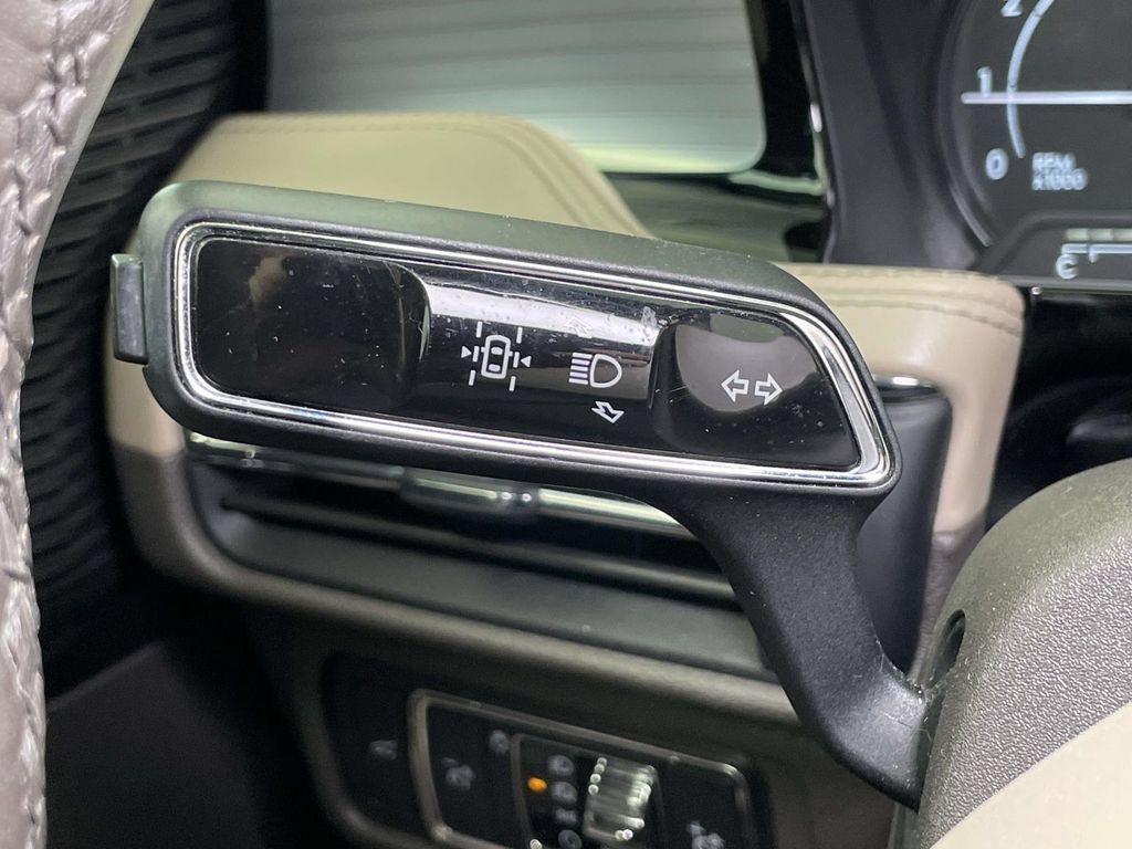 Used 2021 Lincoln Corsair AWD image 31
