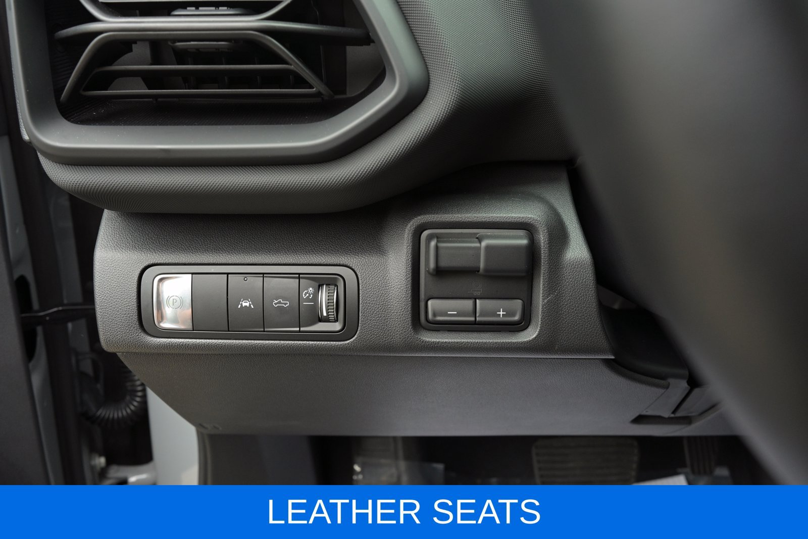Used 2026 Chevrolet Silverado EV LT AWD/4WD image 20