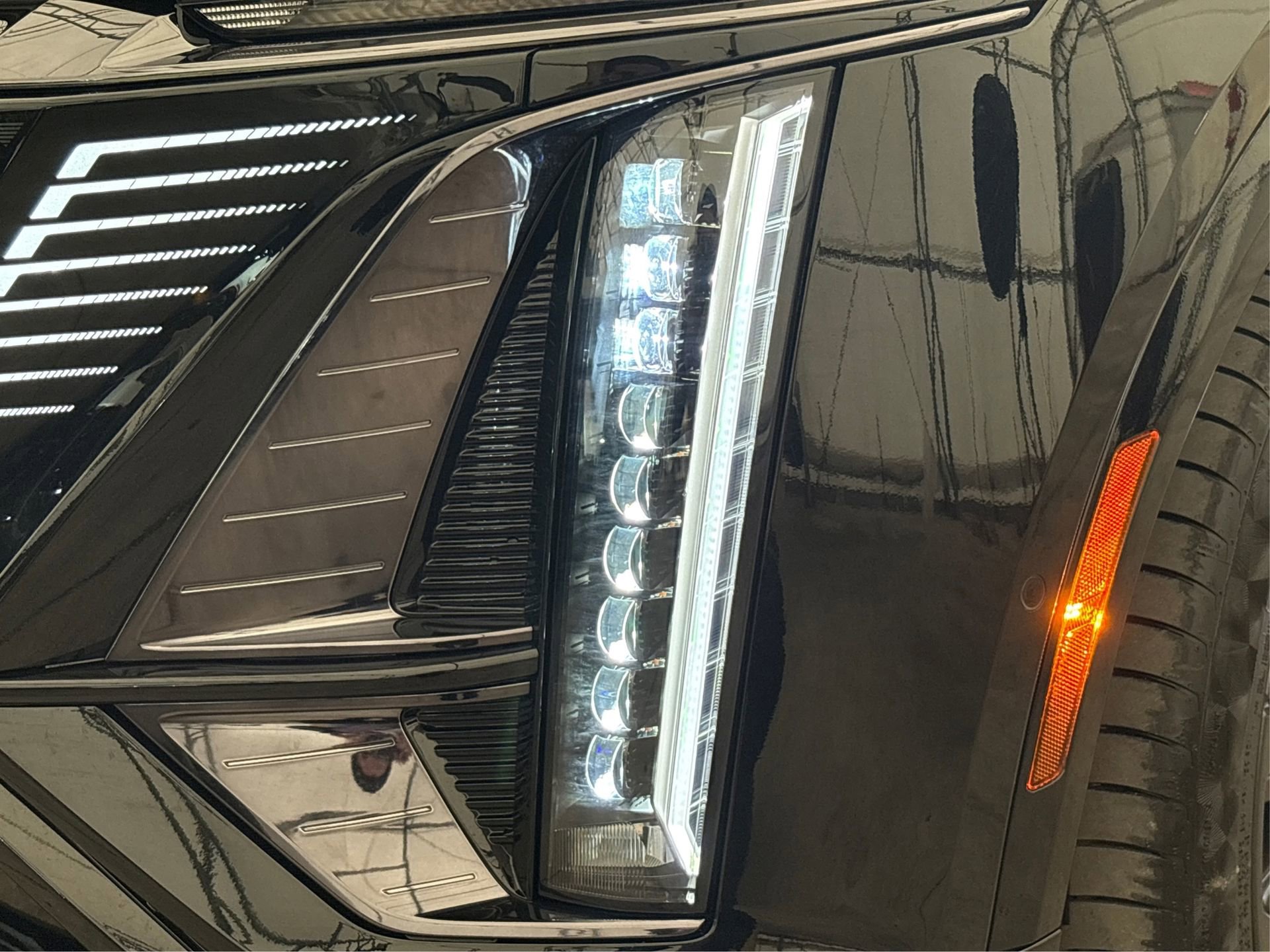 New 2026 Cadillac Lyriq V image 14