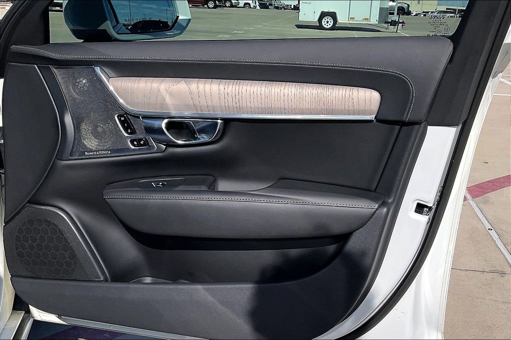 Certified 2023 Volvo S90 T8 Ultimate image 25