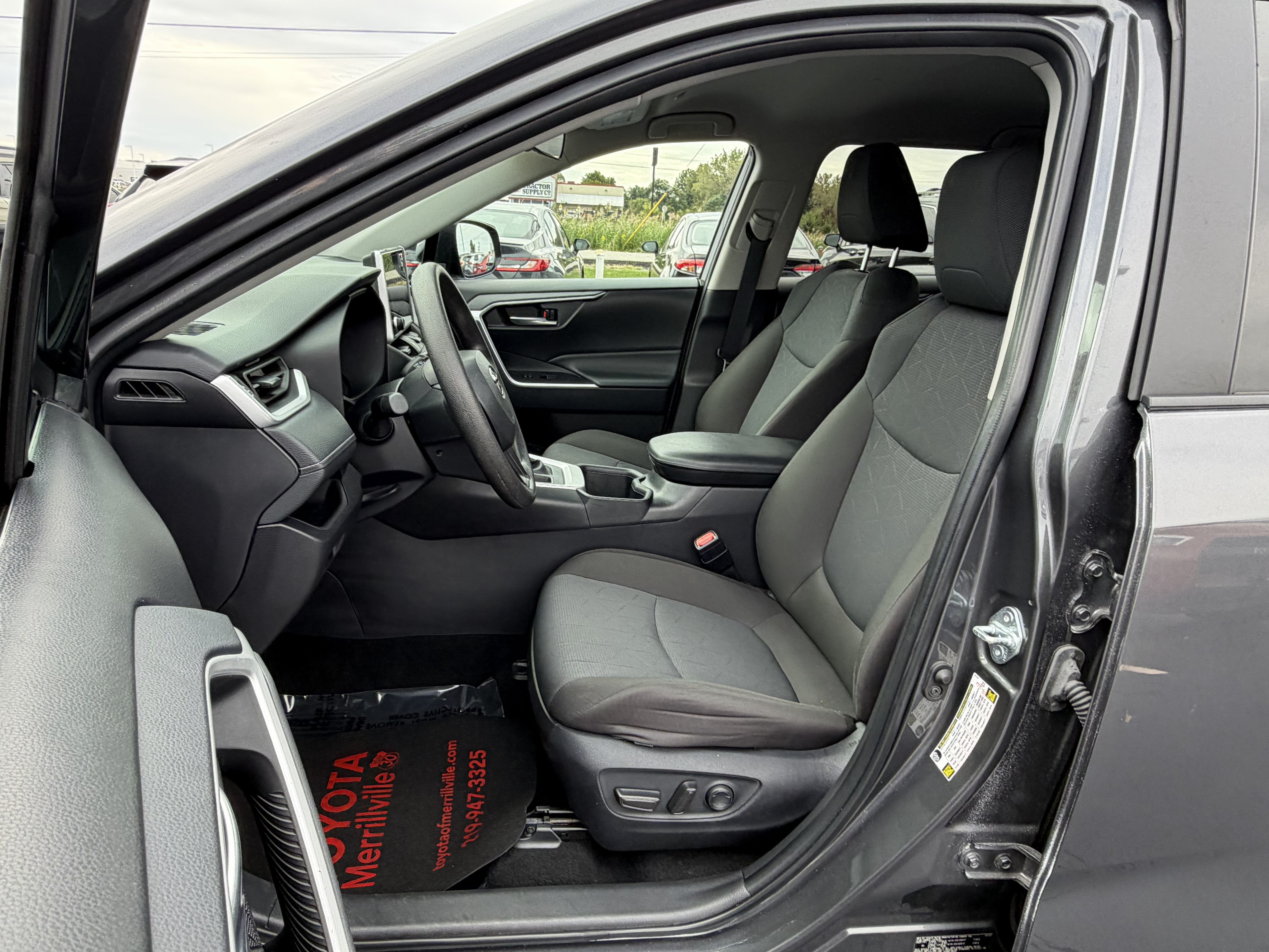 Certified 2025 Toyota RAV4 XLE AWD/4WD image 13