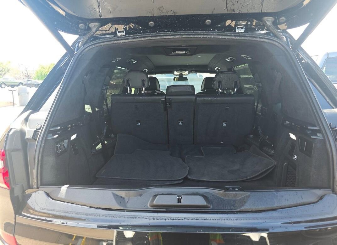 Used 2022 BMW X7 M50i w/ Dynamic Handling Package image 10