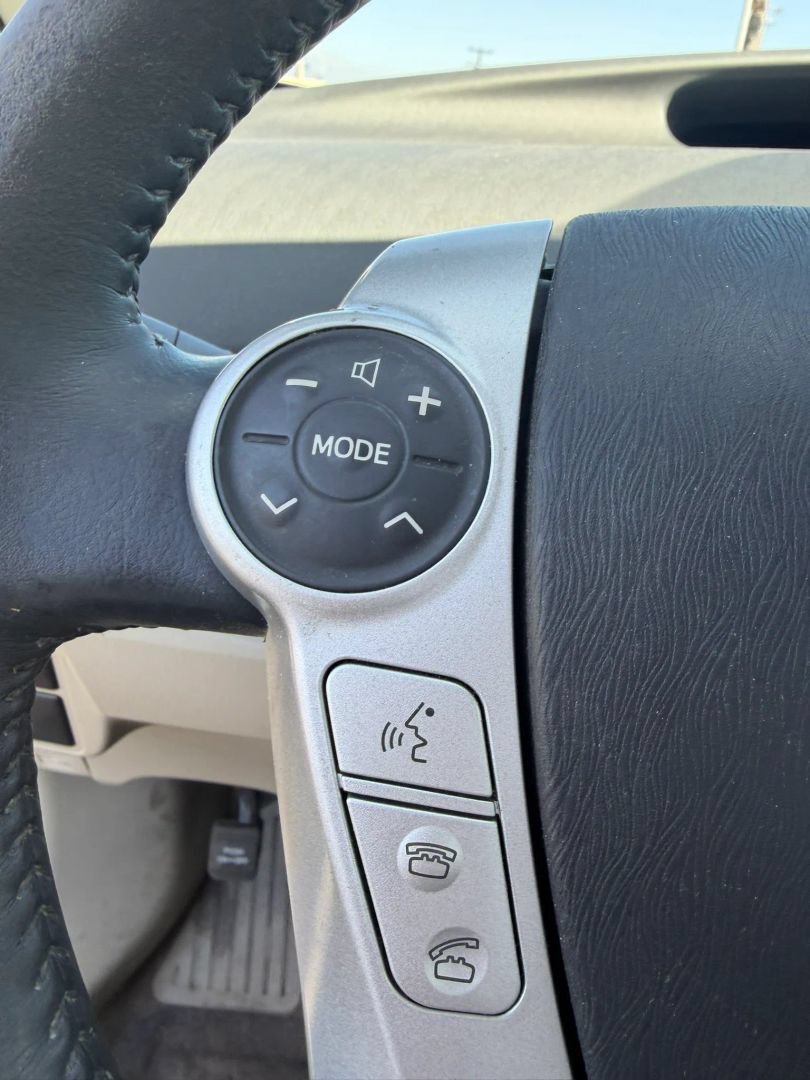 Used 2010 Toyota Prius Five FWD image 23