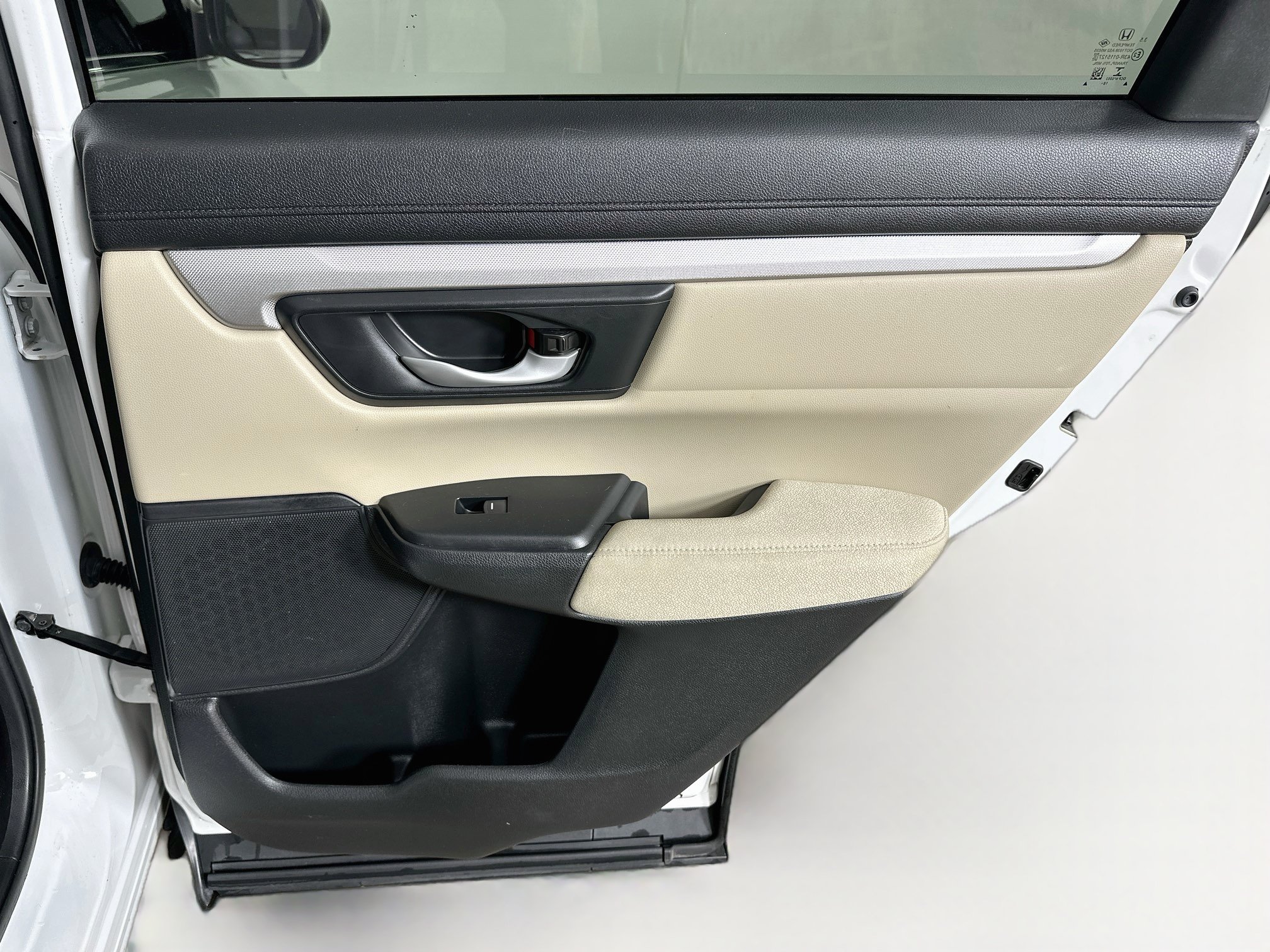 Used 2019 Honda CR-V LX image 28