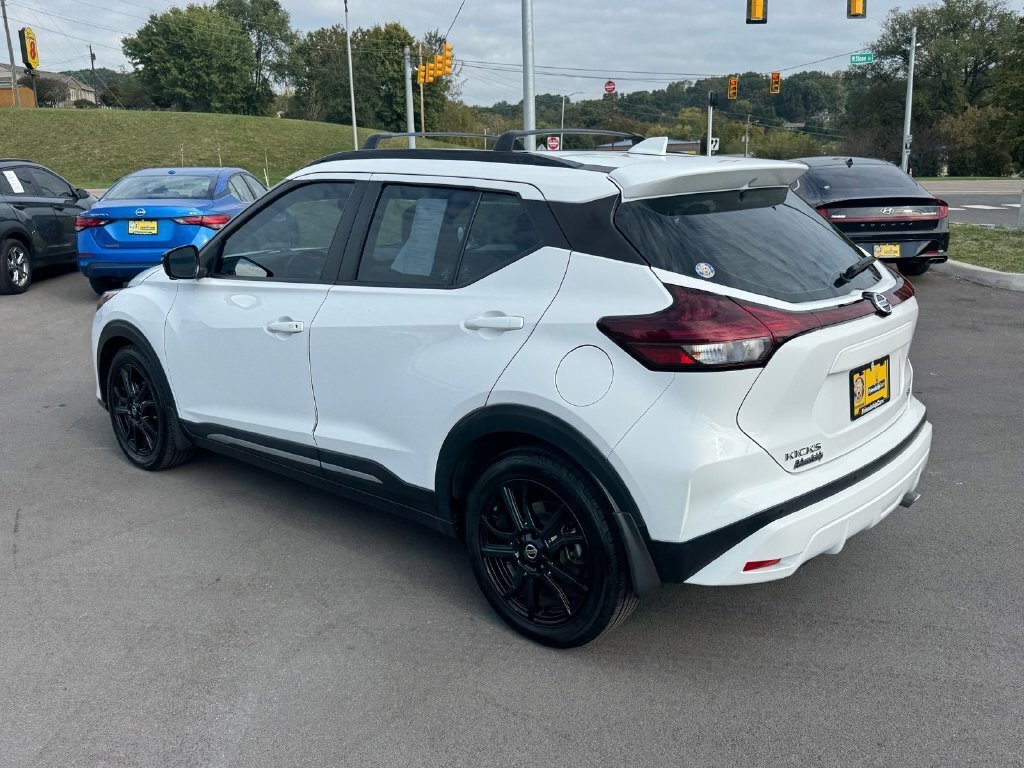 Used 2021 Nissan Kicks SR FWD image 4