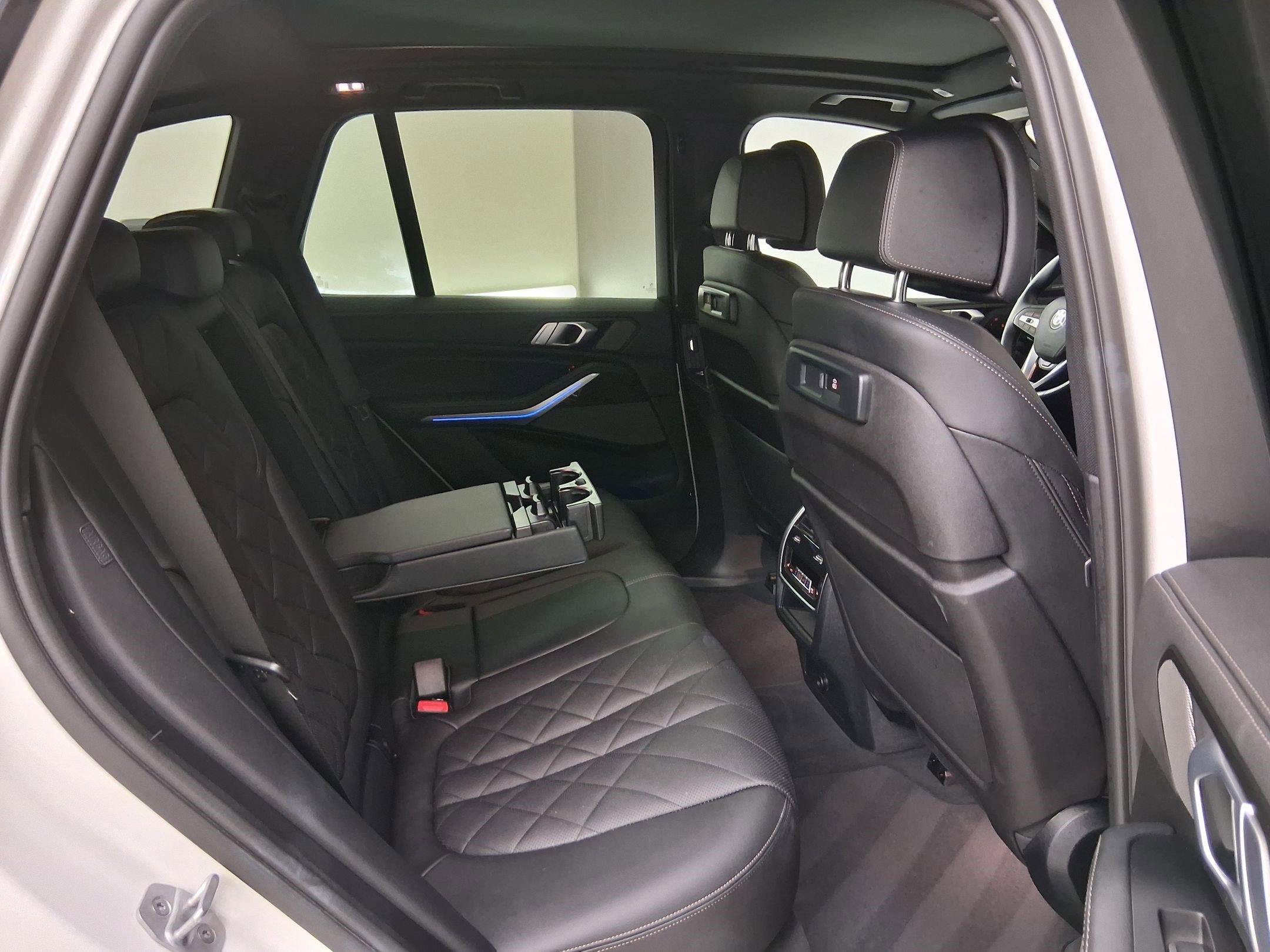 Certified 2023 BMW X5 xDrive45e w/ Luxury Seating Package AWD/4WD image 34