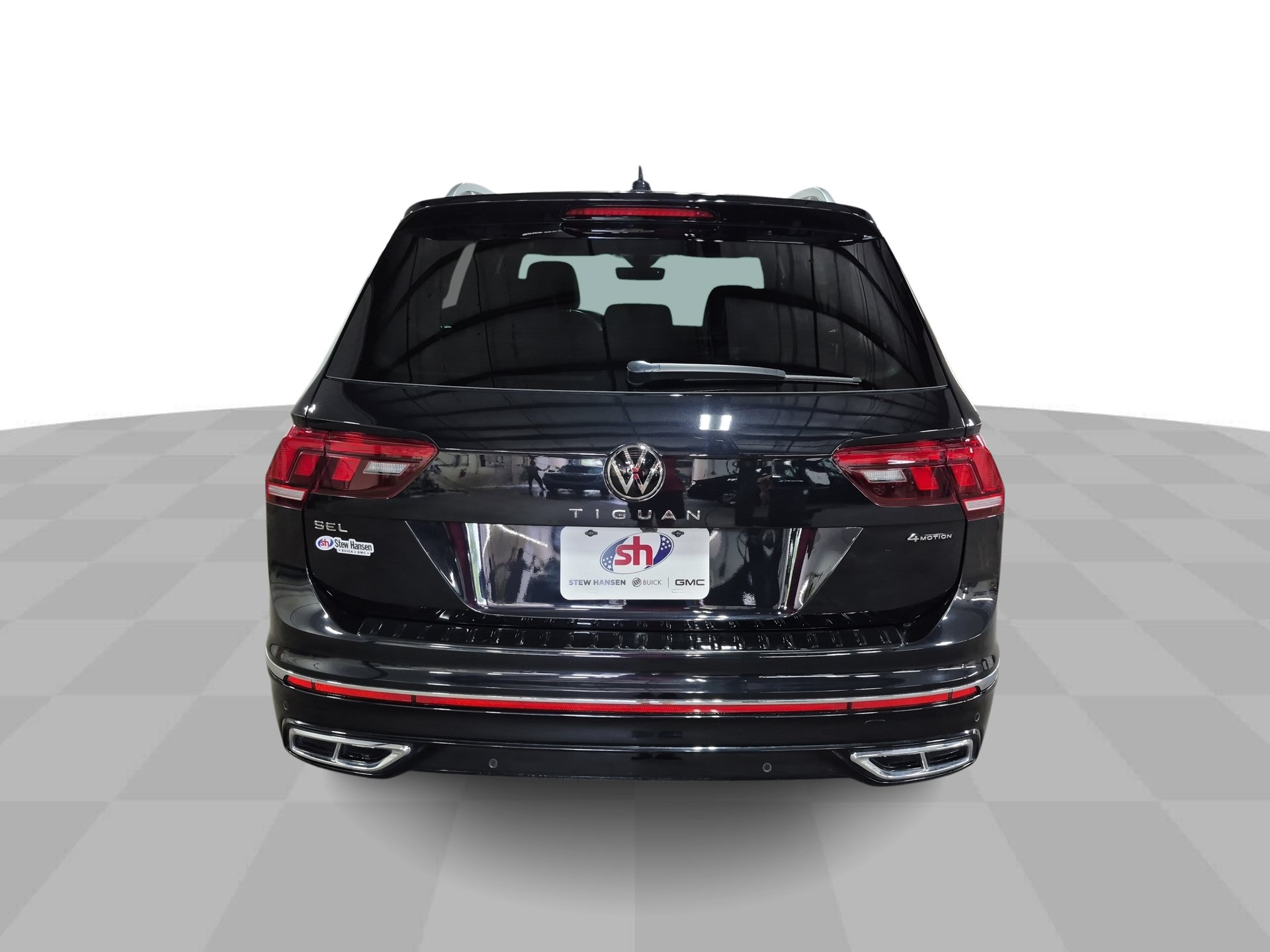 Used 2024 Volkswagen Tiguan SEL R-Line AWD/4WD image 8