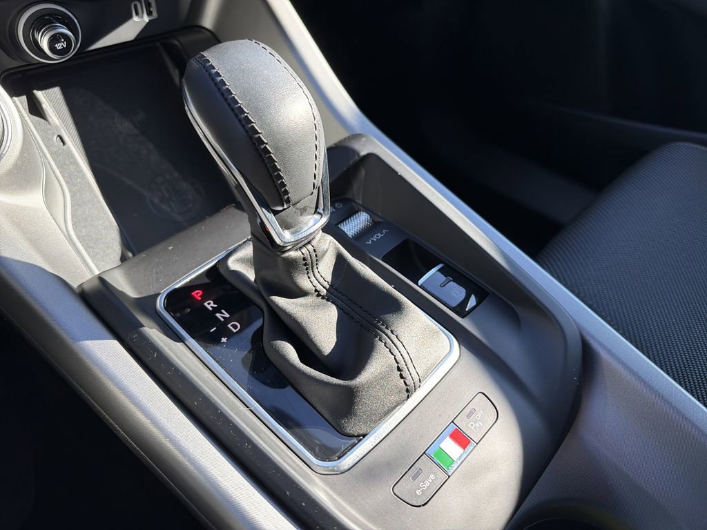 Used 2024 Alfa Romeo Tonale Ti w/ Active Assist Package image 27