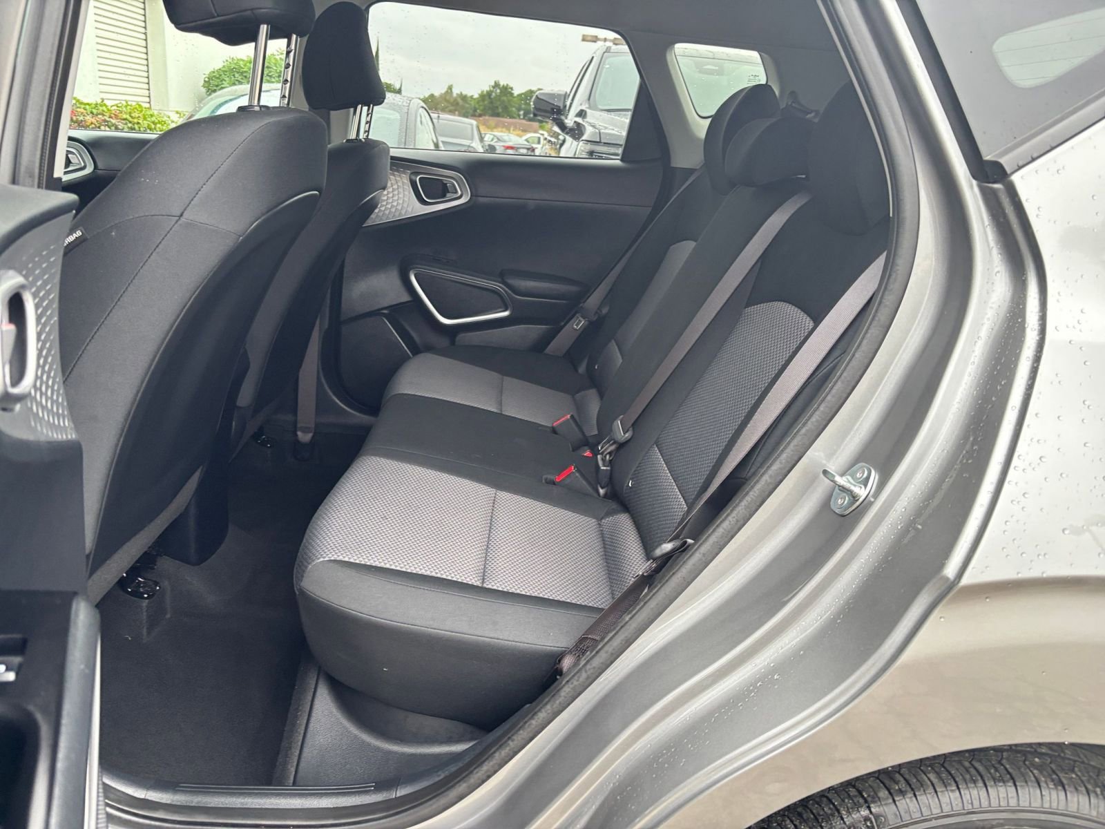Used 2025 Kia Soul LX w/ LX Technology Package FWD image 37