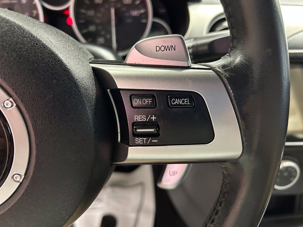 Used 2009 MAZDA MX-5 Miata Grand Touring RWD image 9