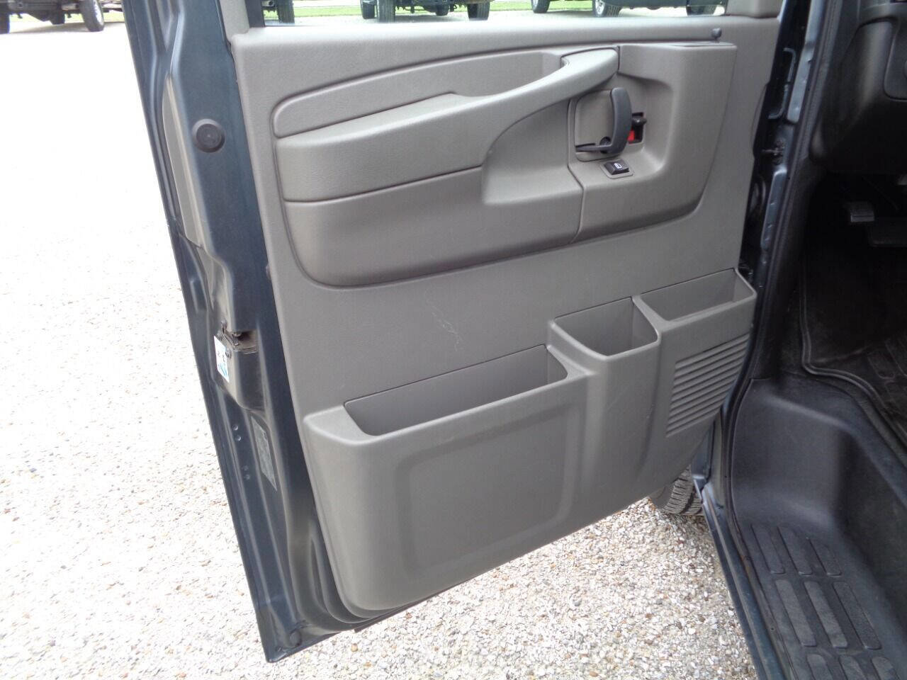 Used 2014 Chevrolet Express 1500 LT w/ LT Preferred Equipment Group image 21