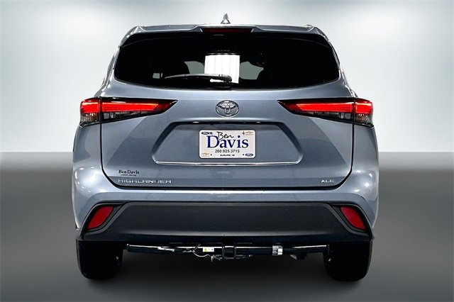 Used 2022 Toyota Highlander XLE image 7