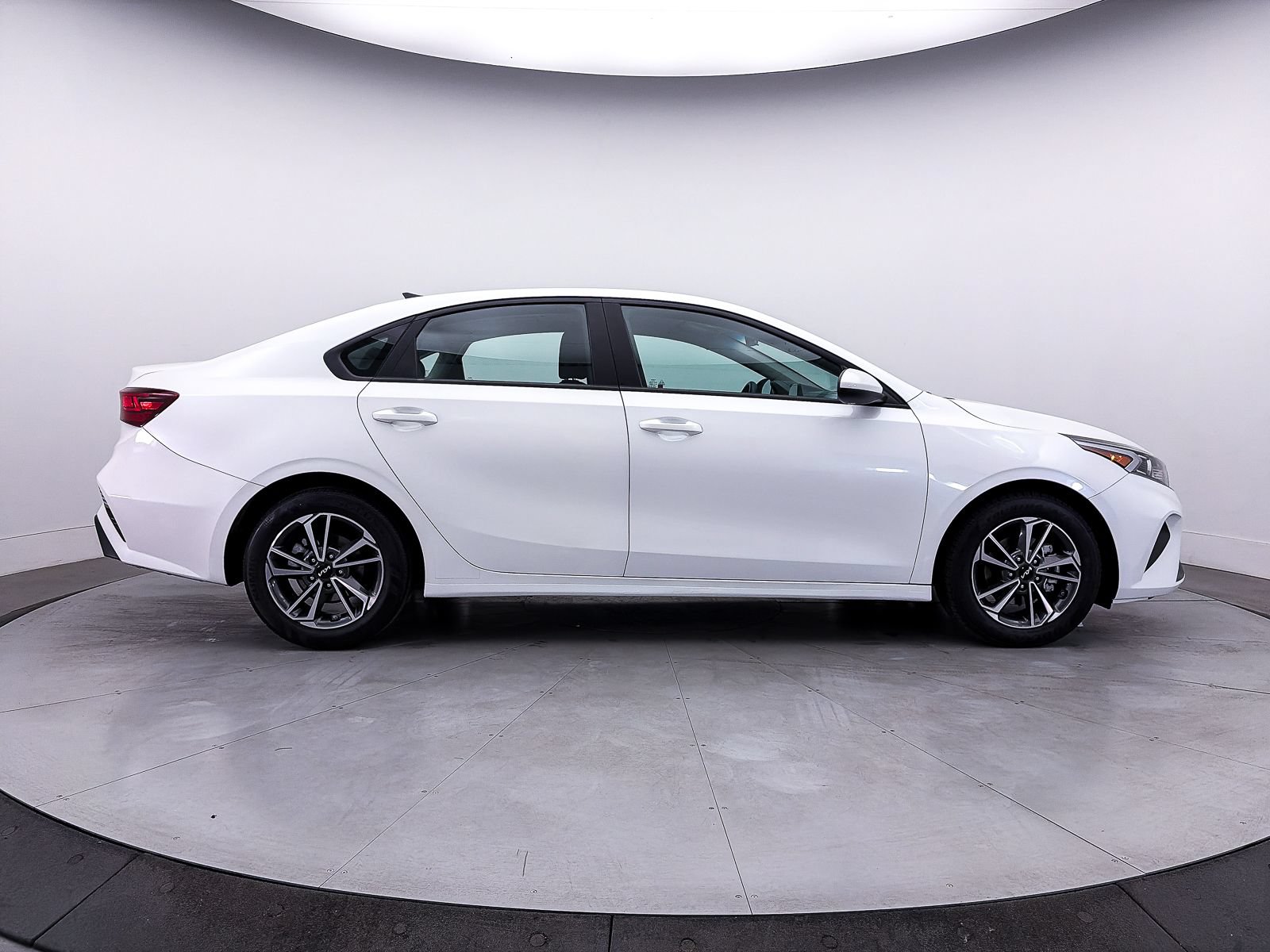 Certified 2023 Kia Forte LXS FWD image 37