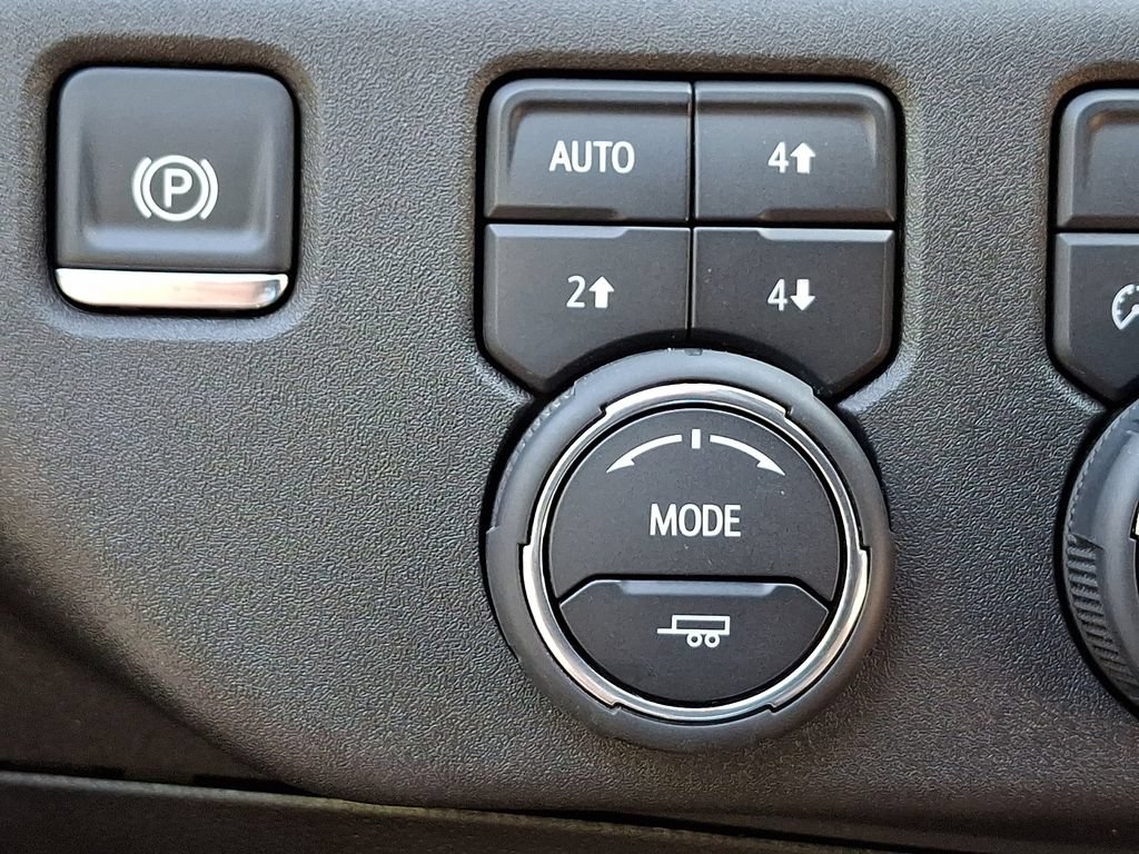 Used 2025 Chevrolet Silverado 2500 LTZ w/ Trail Boss Package AWD/4WD image 28