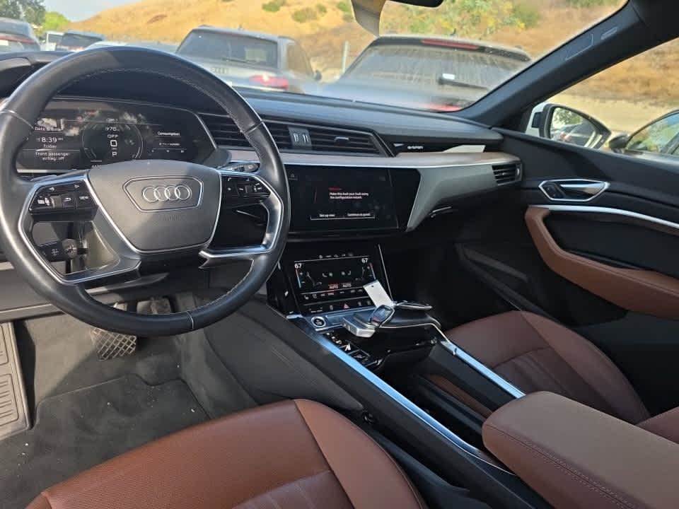 Used 2024 Audi Q8 e-tron Premium Plus w/ Premium Plus Package AWD/4WD image 7