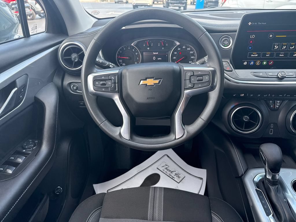 Used 2024 Chevrolet Blazer LT w/ Convenience Package FWD image 25