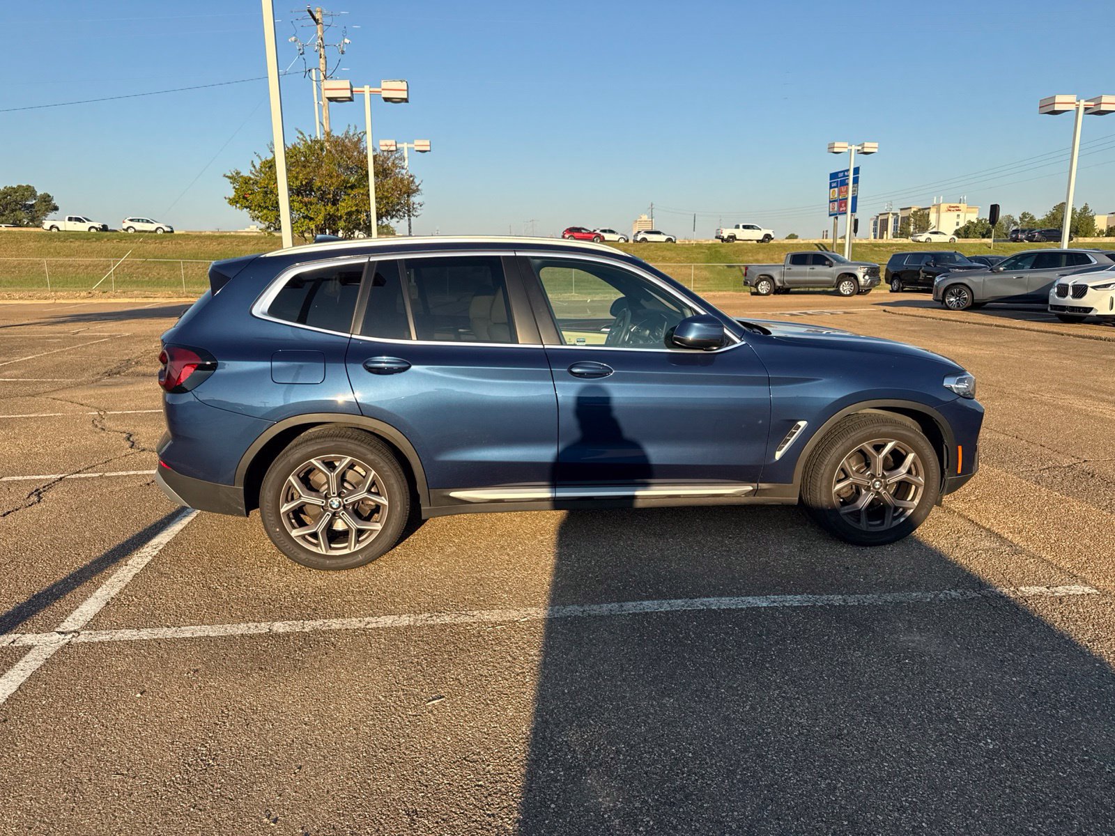 Certified 2023 BMW X3 sDrive30i w/ Premium Package RWD image 4
