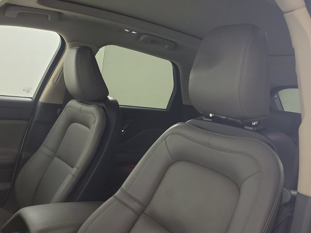 Used 2025 Lincoln Corsair Reserve FWD image 17