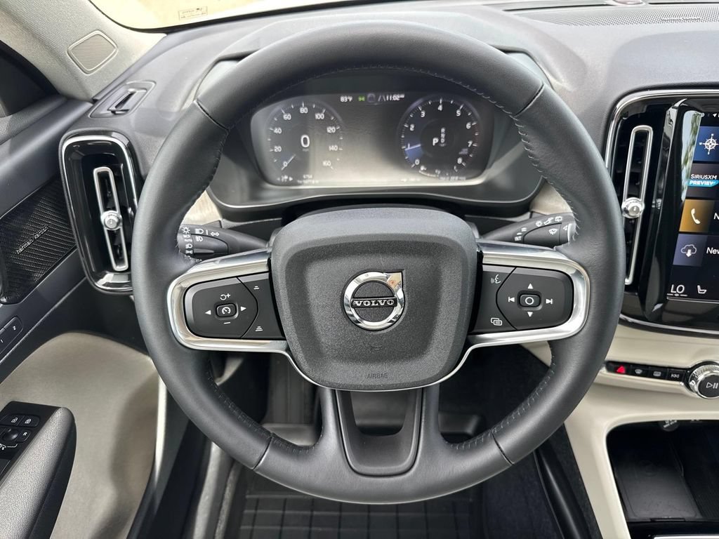 Used 2021 Volvo XC40 T5 Inscription w/ Advanced Package AWD/4WD image 11