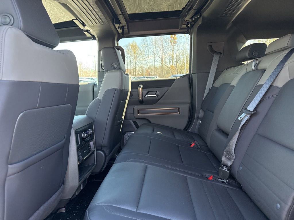 Used 2025 GMC Hummer EV 3X w/ LPO, Illumination Package image 12