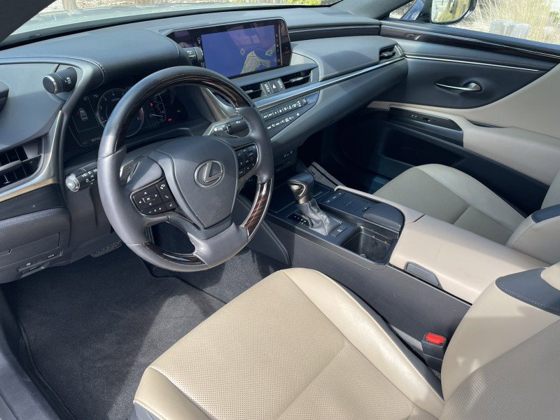 Used 2021 Lexus ES 350 w/ Premium Package image 10