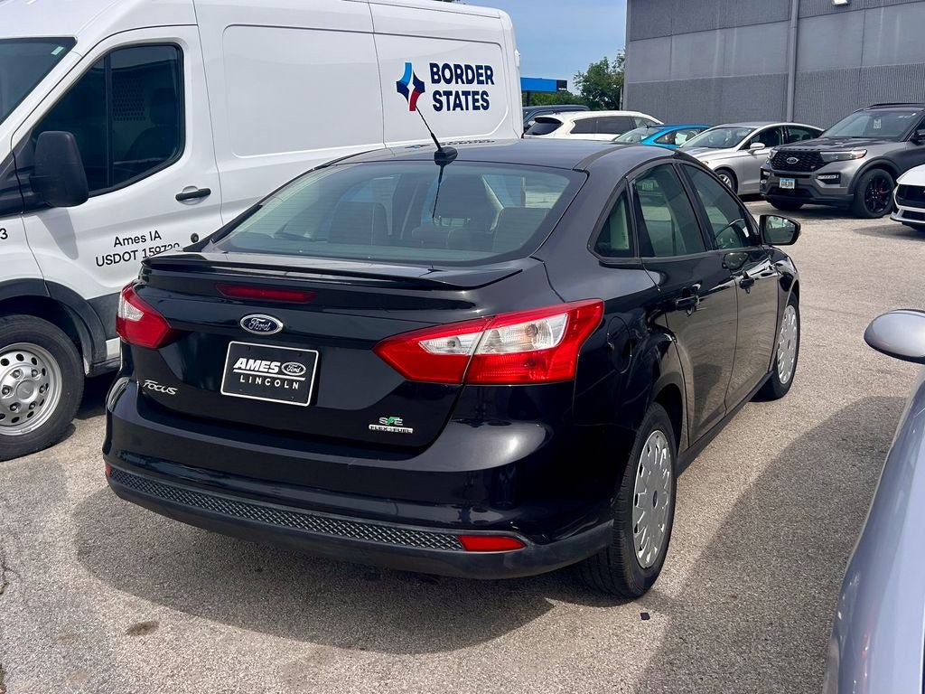 Used 2012 Ford Focus SE FWD image 4