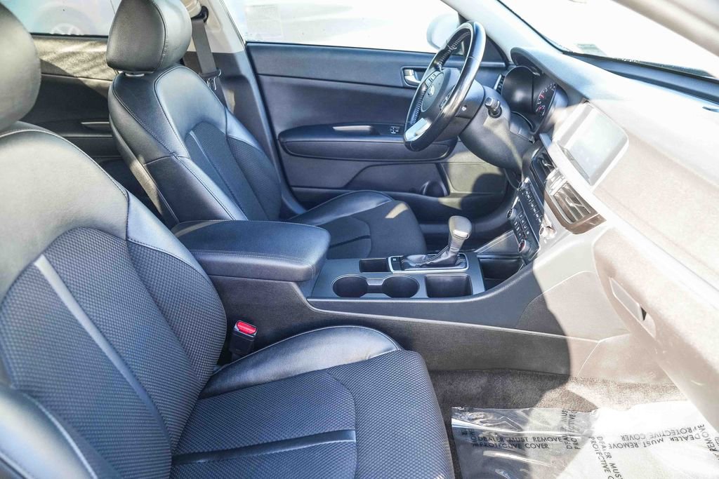 Used 2020 Kia Optima S image 17