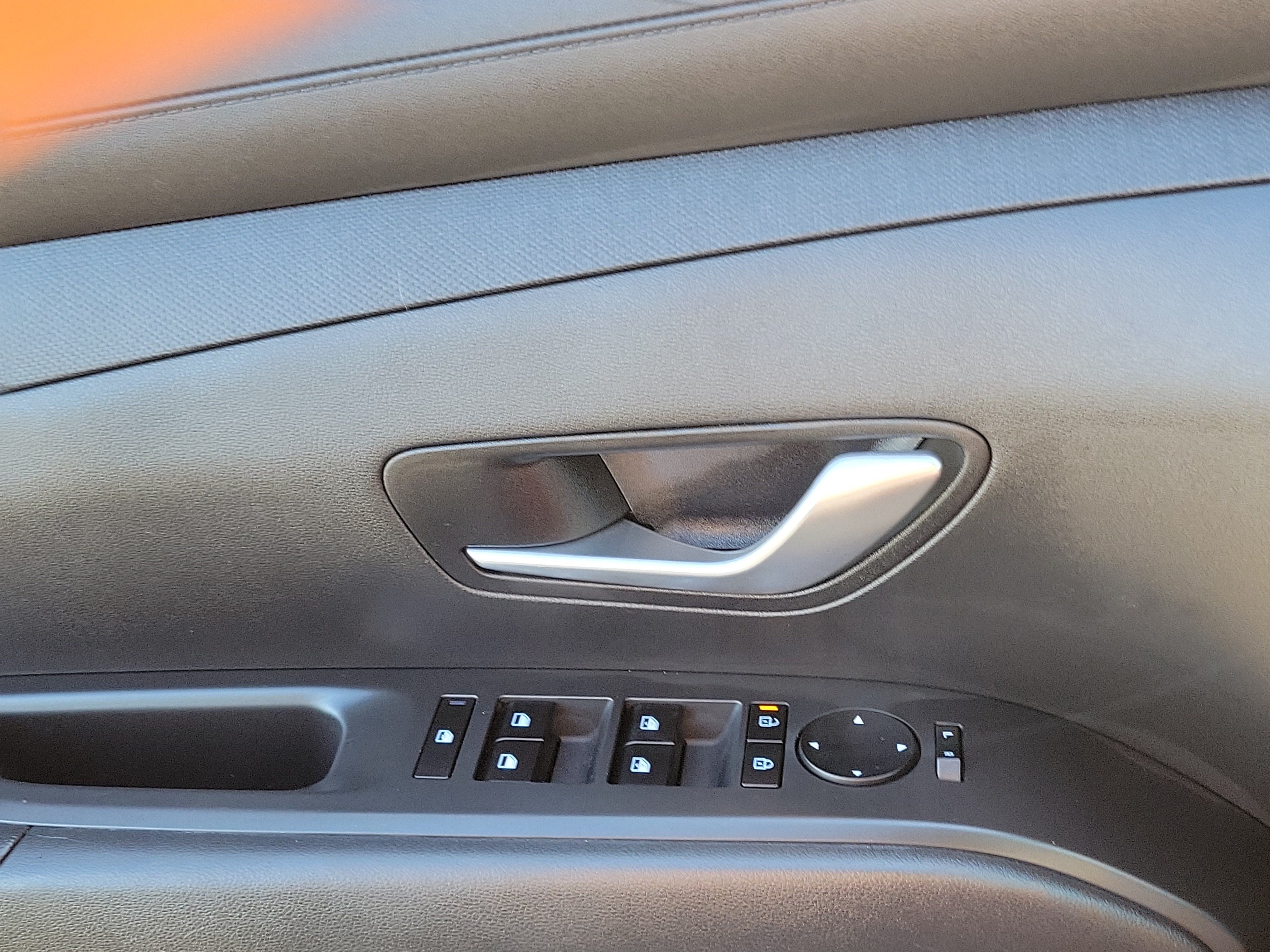 Used 2025 Hyundai Tucson SEL AWD/4WD image 14