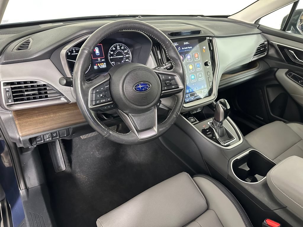 Used 2025 Subaru Outback Limited AWD/4WD image 11