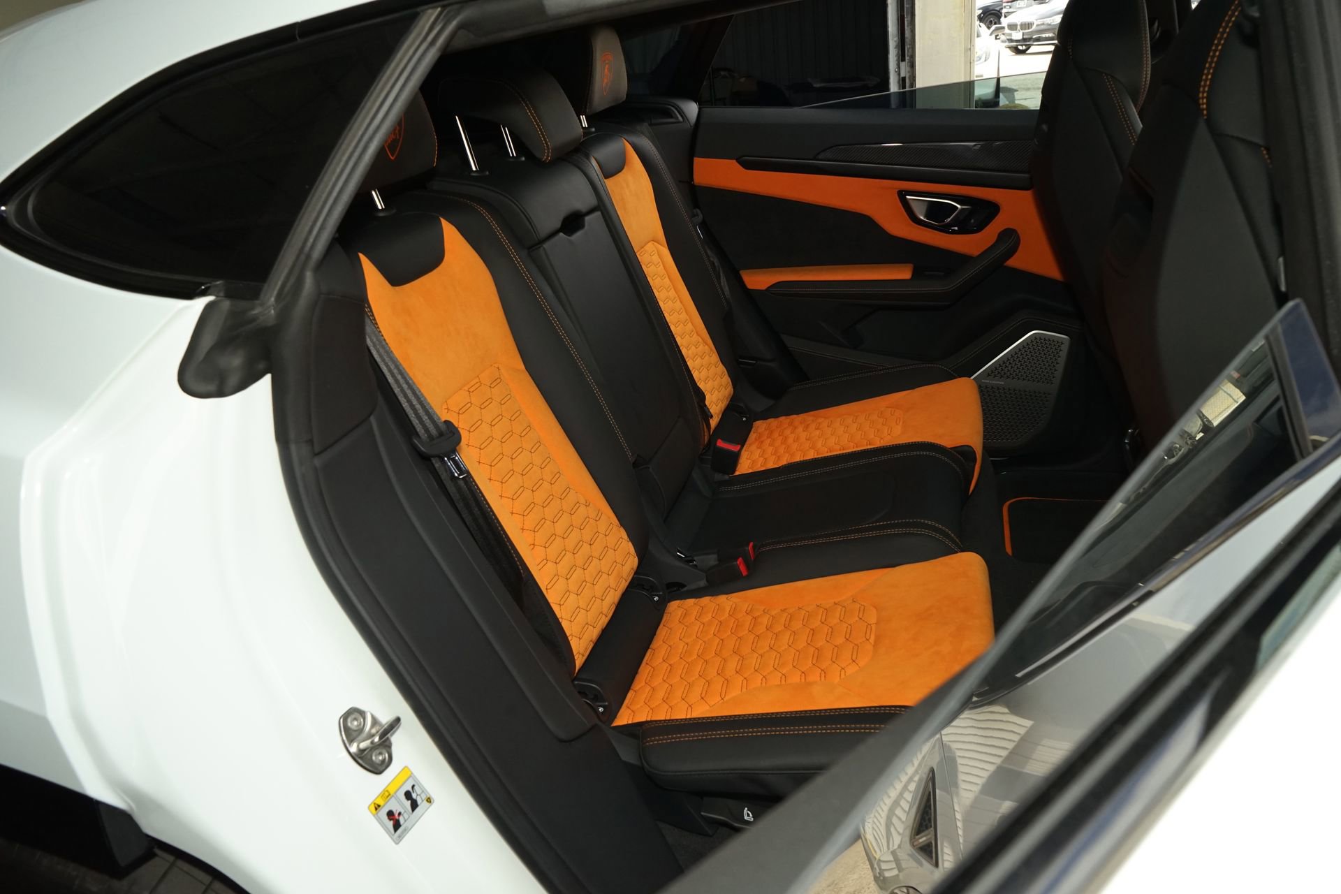 Used 2021 Lamborghini Urus image 19