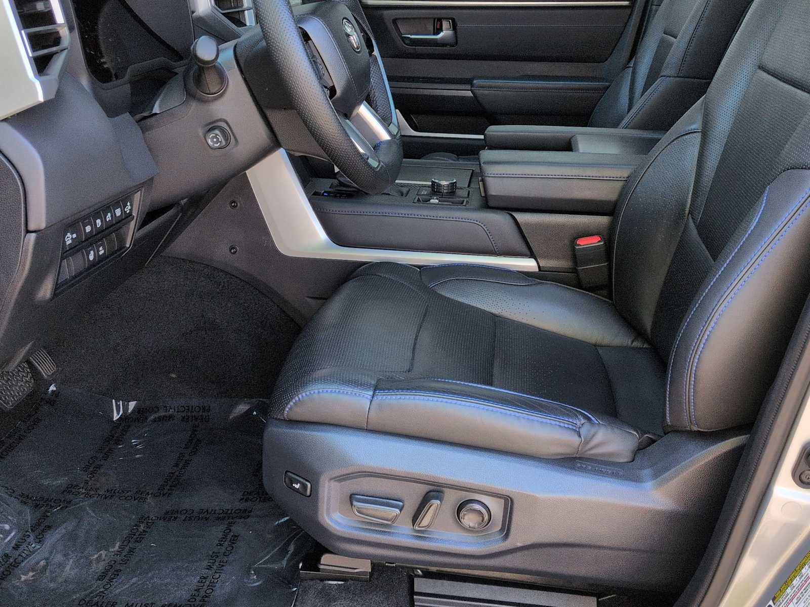 Used 2023 Toyota Tundra Platinum AWD/4WD image 17