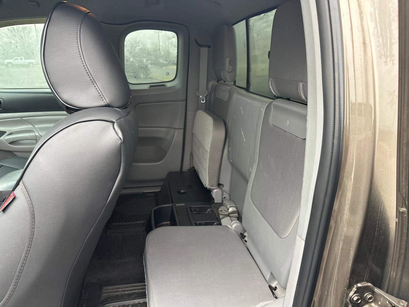 Used 2015 Toyota Tacoma TRD Pro image 19