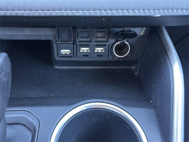 Used 2020 Toyota Highlander LE image 28