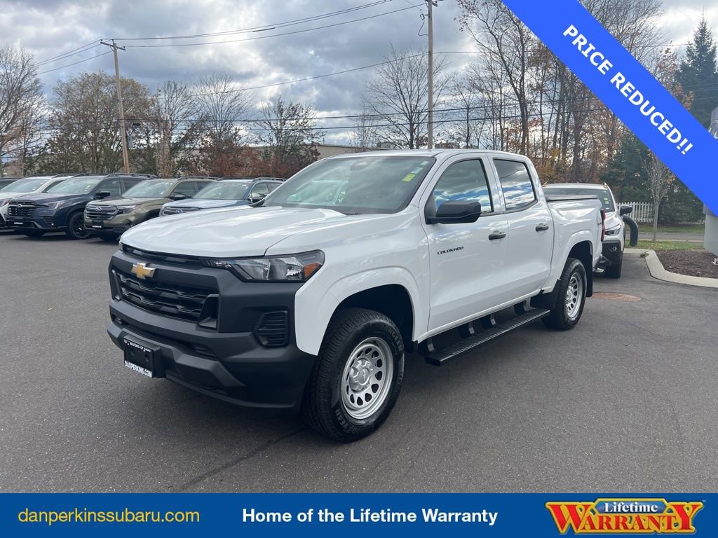 Used 2025 Chevrolet Colorado W/T image 1