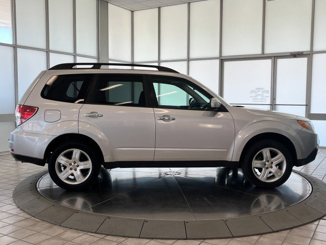 Used 2010 Subaru Forester 2.5X Limited image 8