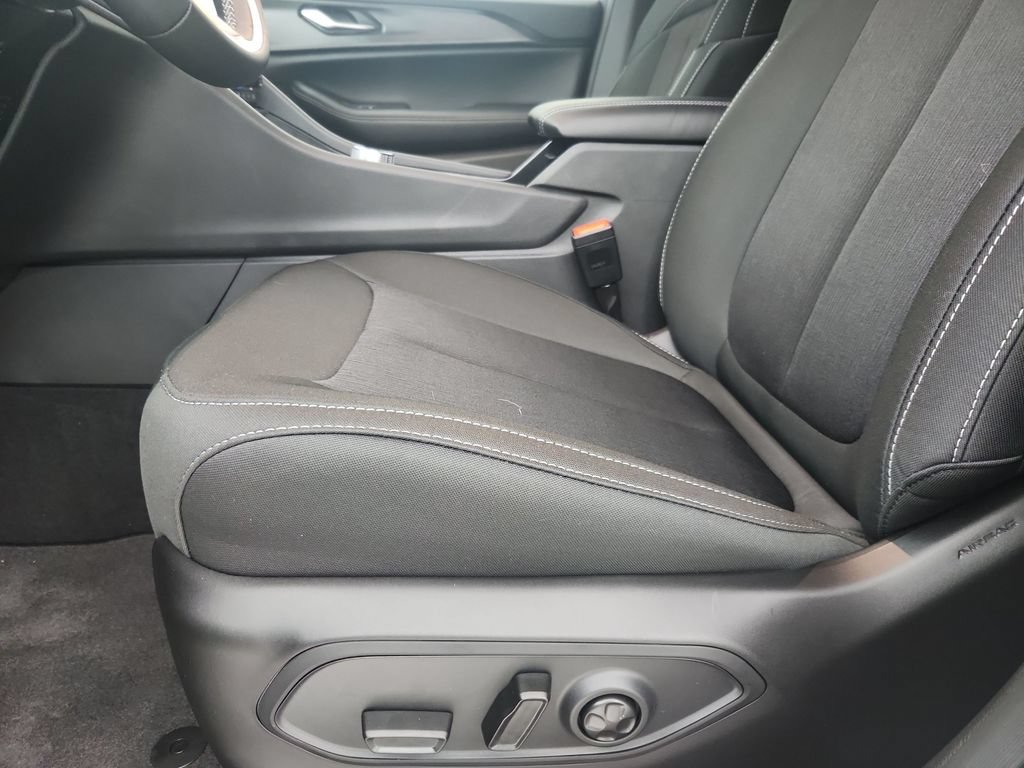 New 2026 Jeep Grand Cherokee L Laredo AWD/4WD image 19