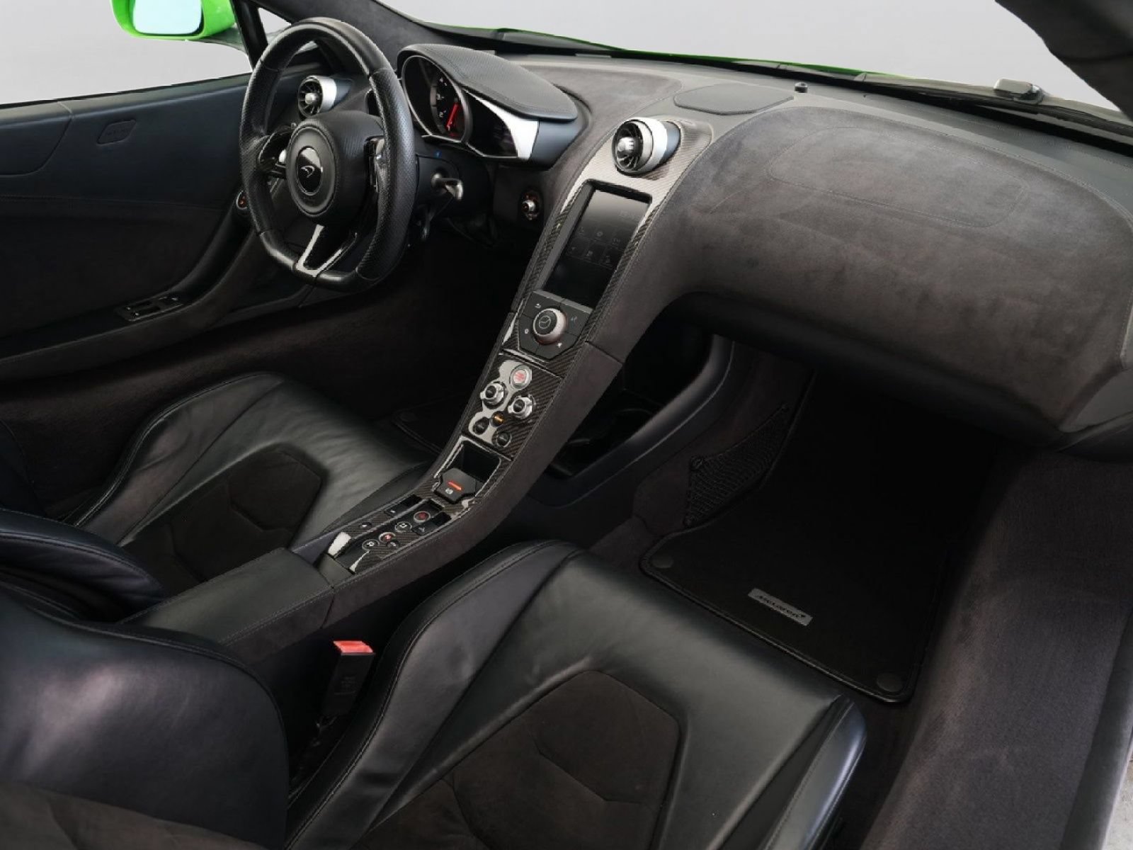 Used 2015 McLaren 650S Spider RWD image 38