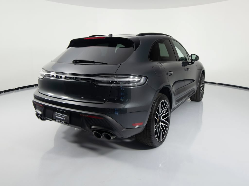 Certified 2026 Porsche Macan AWD/4WD image 10