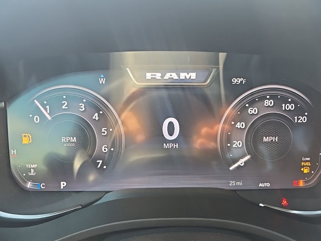 New 2026 RAM 1500 4x4 Crew Cab image 17