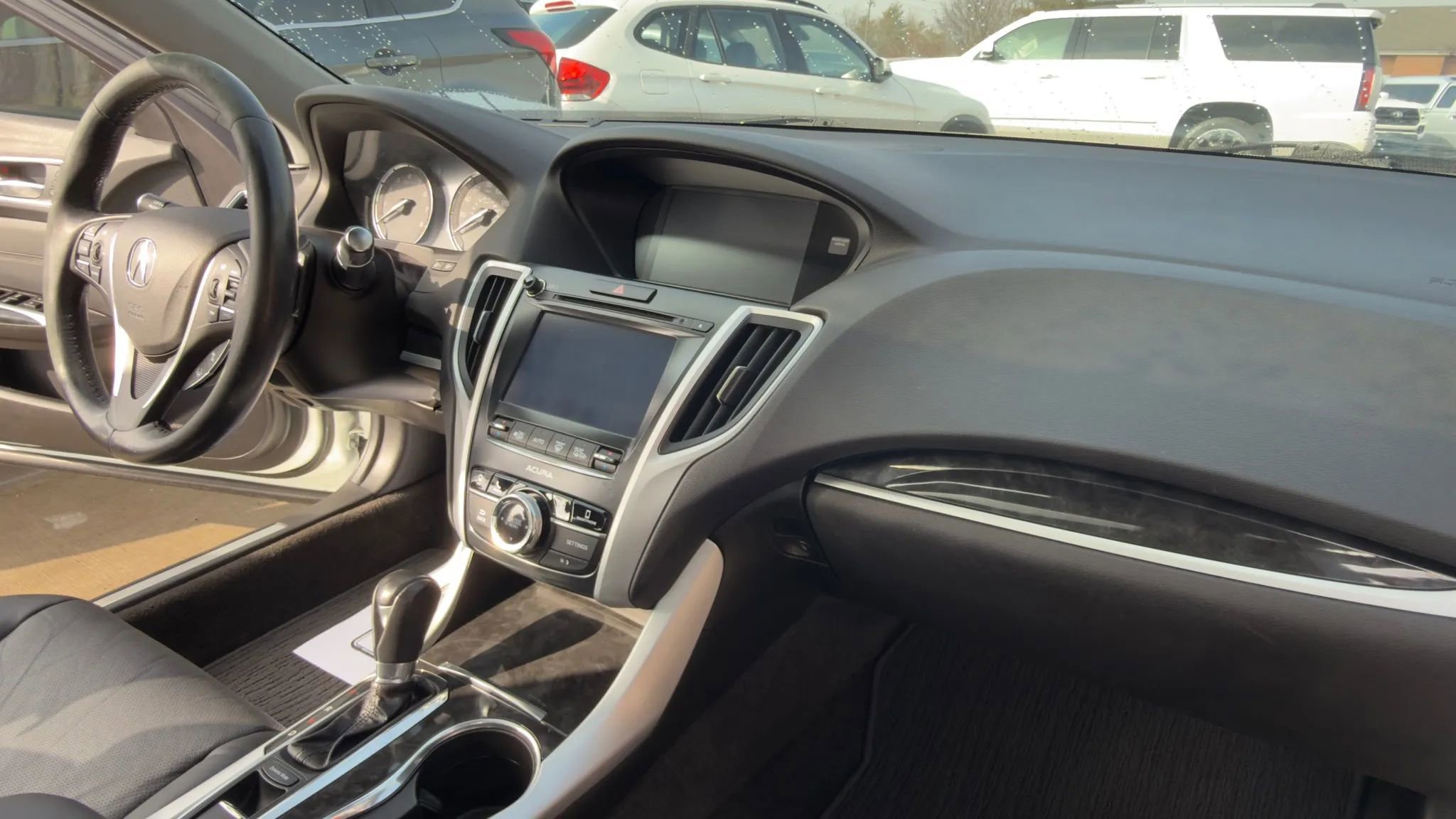 Used 2018 Acura TLX w/ Technology Package image 12