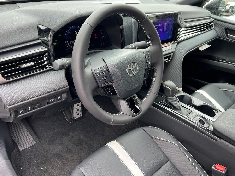 New 2026 Toyota Camry SE FWD image 9